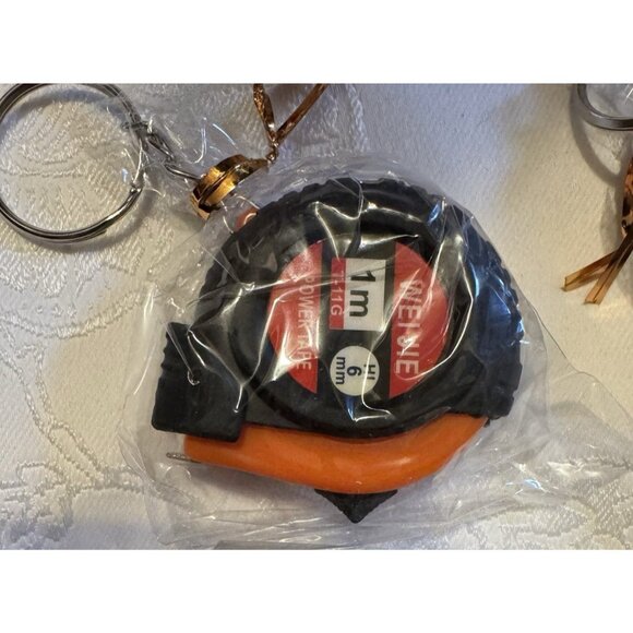 Retractable Ruler Tape Measure Mini Portable Pull Ruler Keychain 1m/3ft NEW - Picture 4 of 7